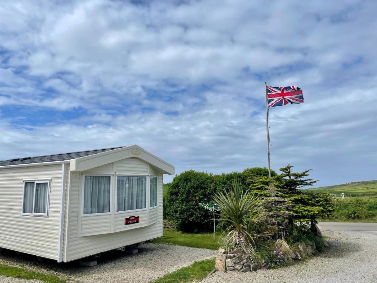 Roselands Caravan Park, Nr Lands End, Cornwall 圣贾斯特 外观 照片