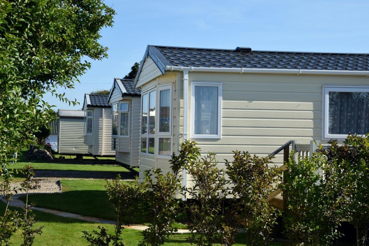 Roselands Caravan Park, Nr Lands End, Cornwall 圣贾斯特 外观 照片