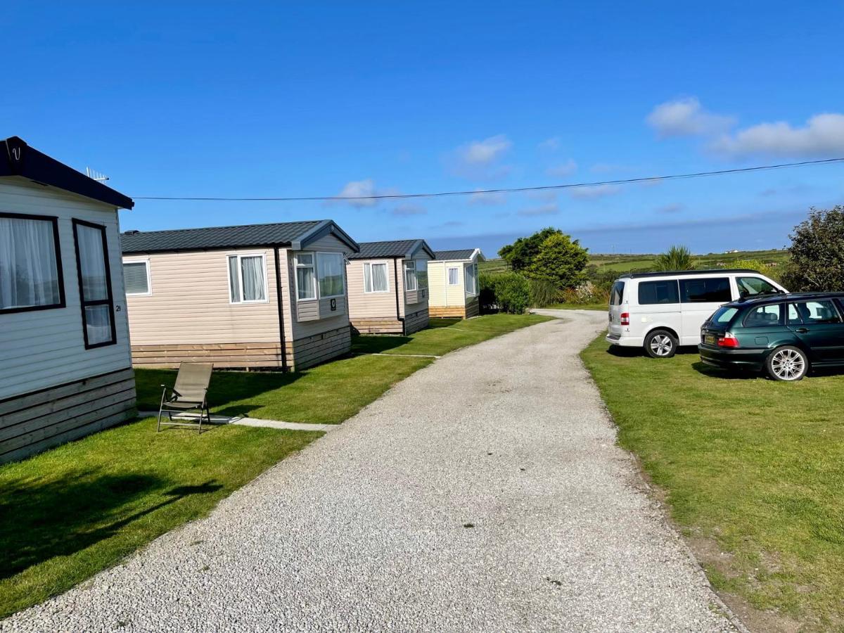 Roselands Caravan Park, Nr Lands End, Cornwall 圣贾斯特 外观 照片