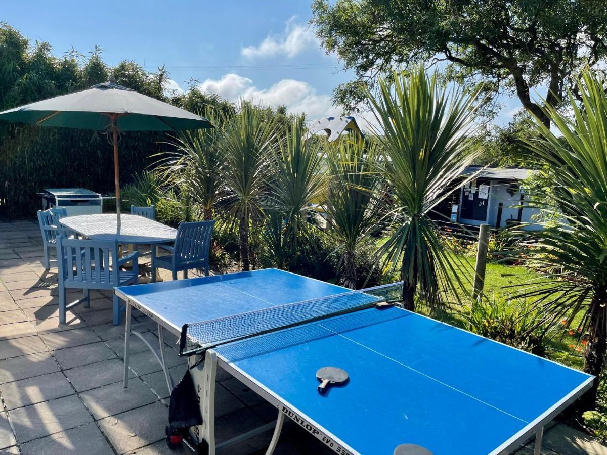 Roselands Caravan Park, Nr Lands End, Cornwall 圣贾斯特 外观 照片
