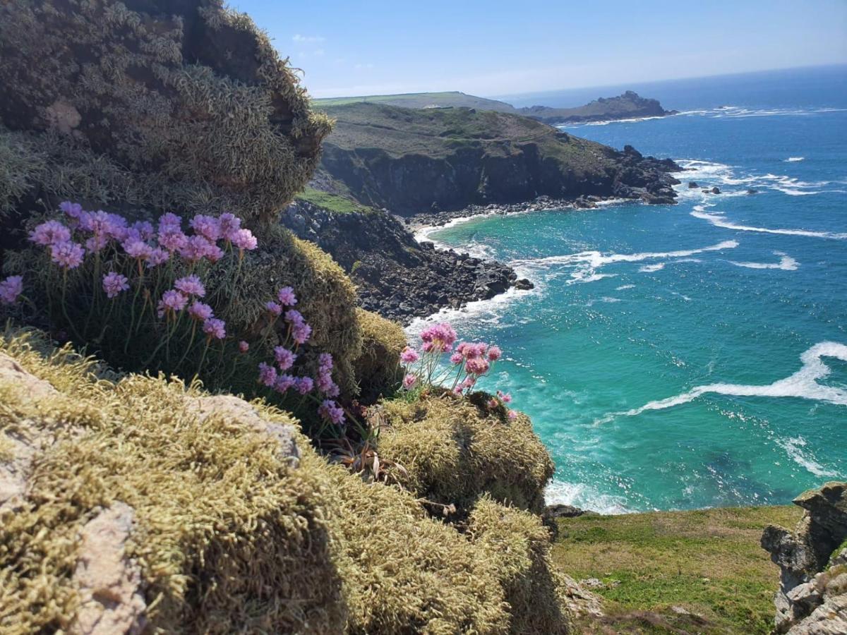 Roselands Caravan Park, Nr Lands End, Cornwall 圣贾斯特 外观 照片