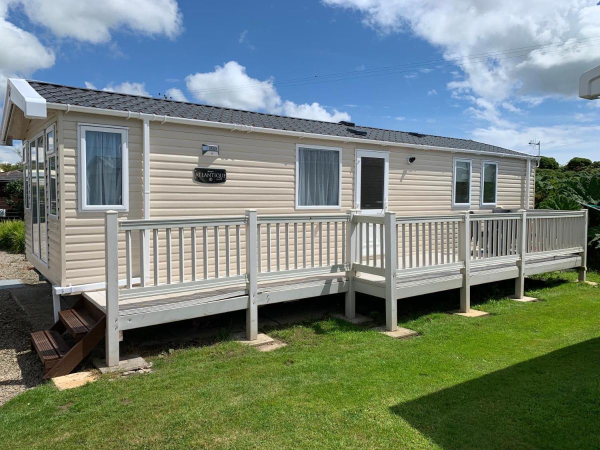 Roselands Caravan Park, Nr Lands End, Cornwall 圣贾斯特 外观 照片