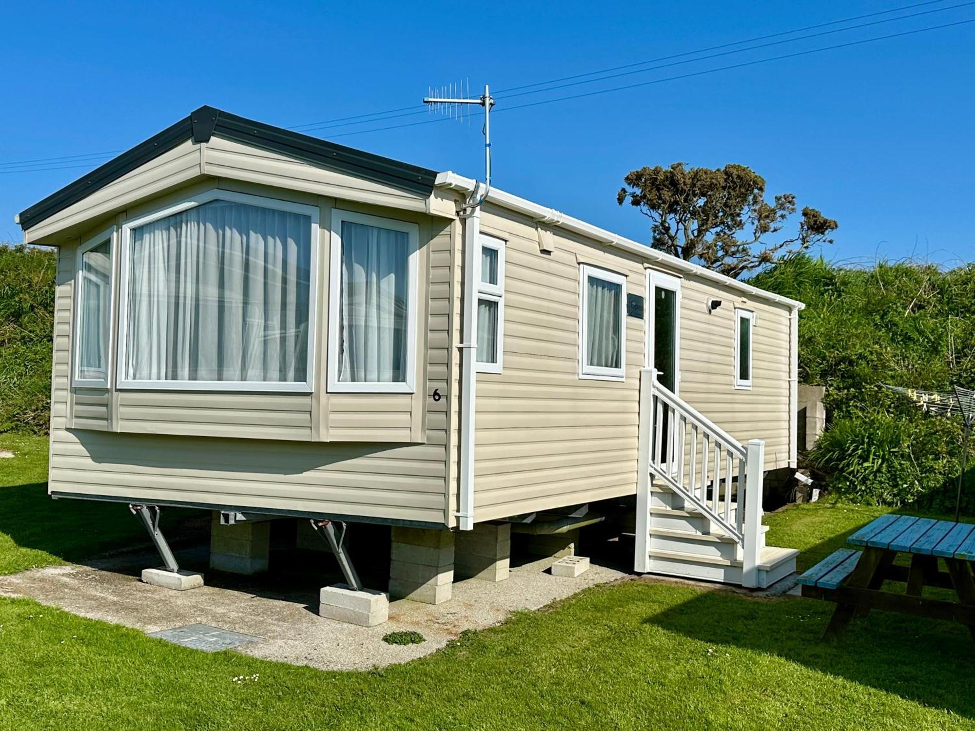 Roselands Caravan Park, Nr Lands End, Cornwall 圣贾斯特 外观 照片