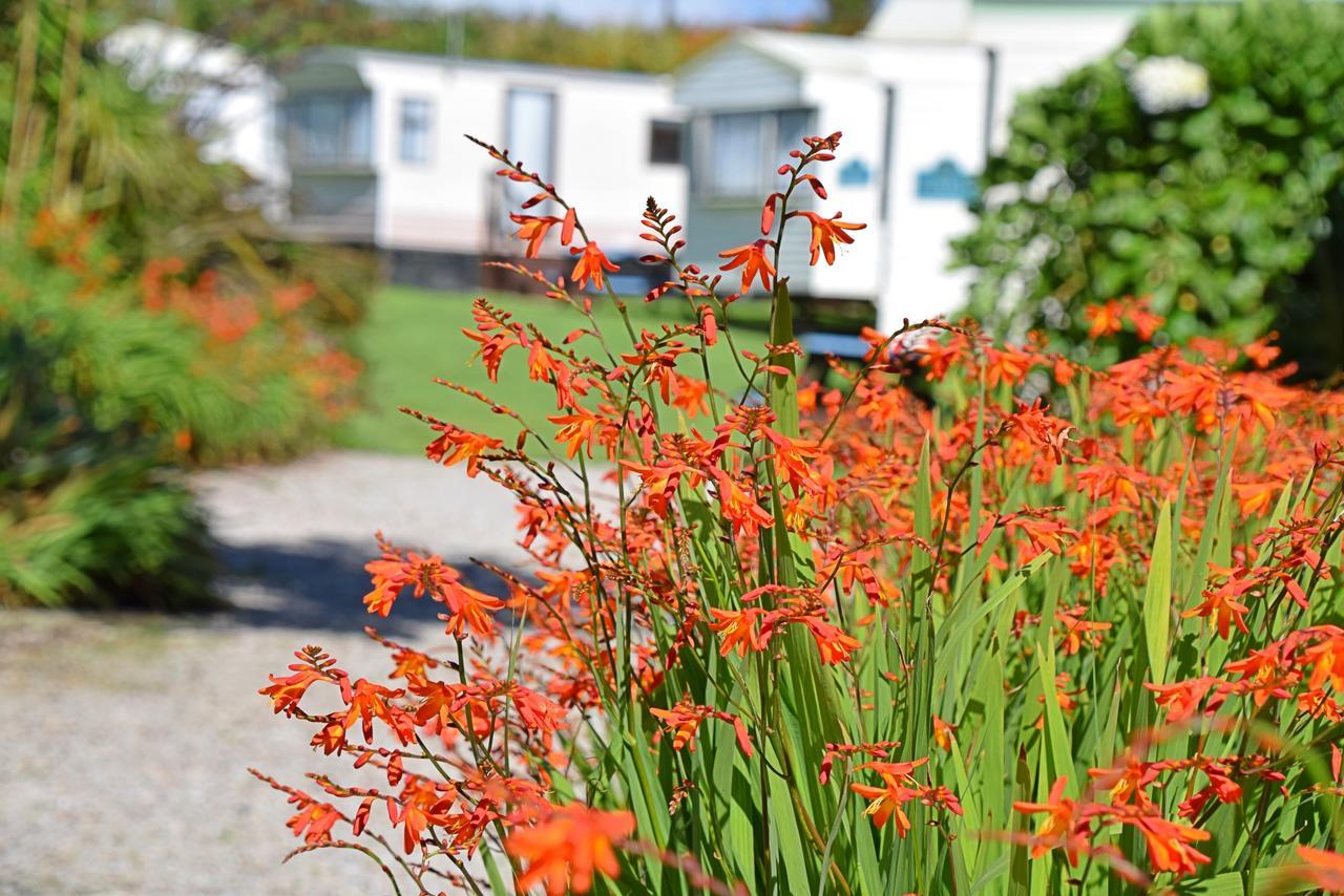 Roselands Caravan Park, Nr Lands End, Cornwall 圣贾斯特 外观 照片