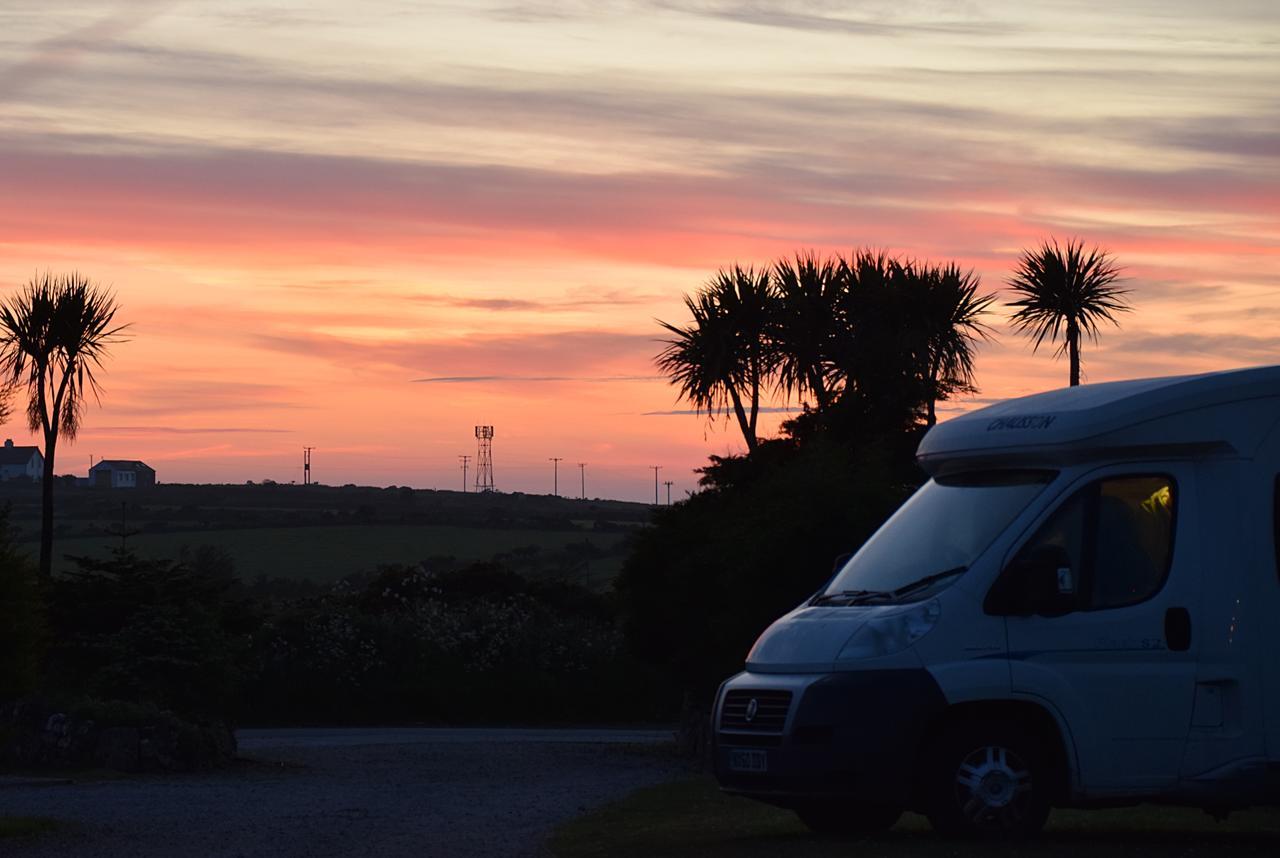 Roselands Caravan Park, Nr Lands End, Cornwall 圣贾斯特 外观 照片