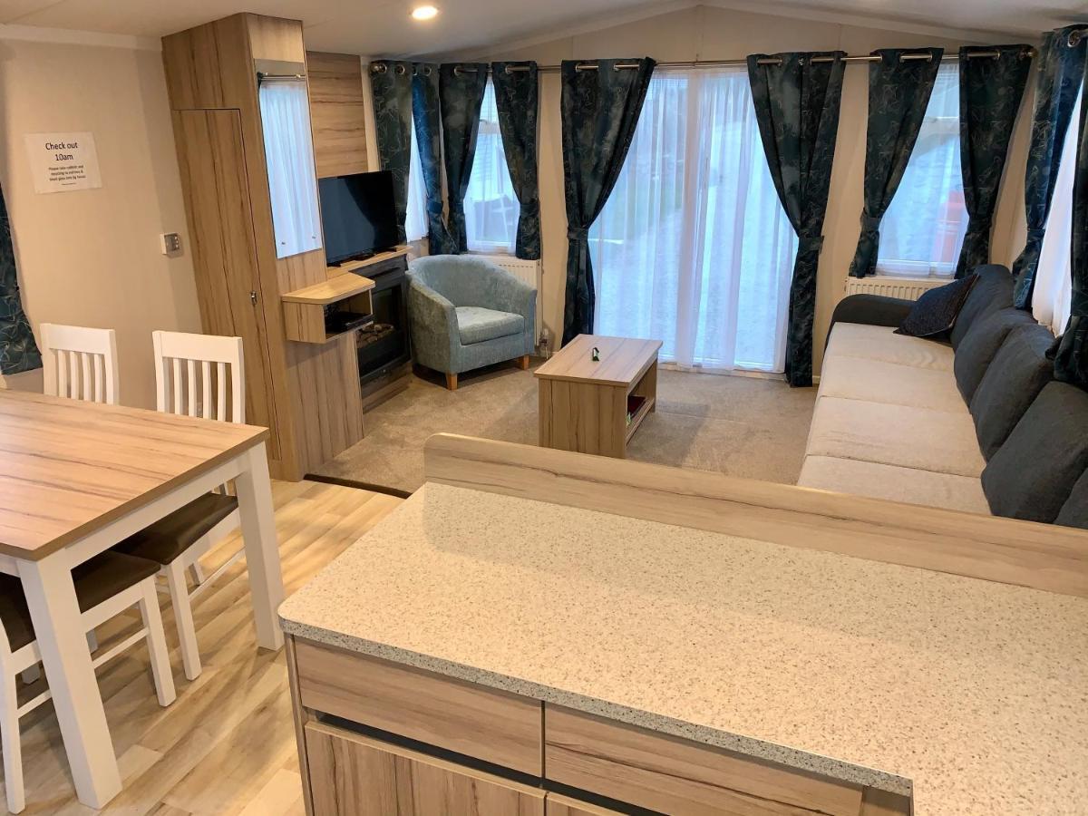 Roselands Caravan Park, Nr Lands End, Cornwall 圣贾斯特 外观 照片